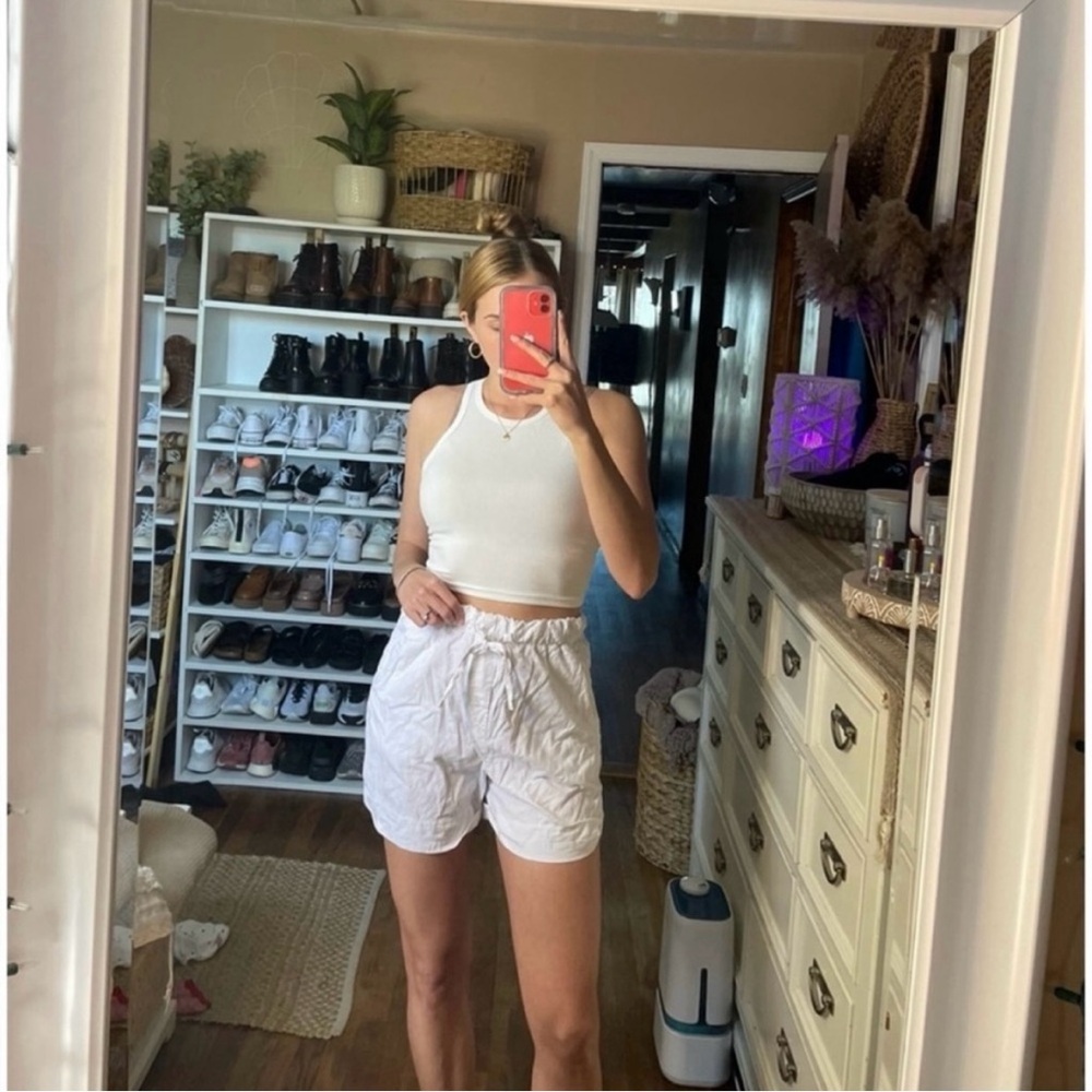 Uniqlo high waisted white linen draw string elastic waist shorts - Picture 10 of 12
